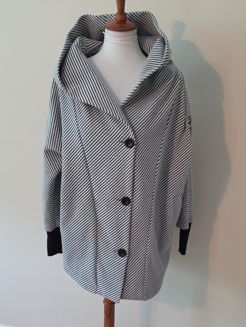 Velsatino Light Gray Striped Hooded Coat with Black White Accents